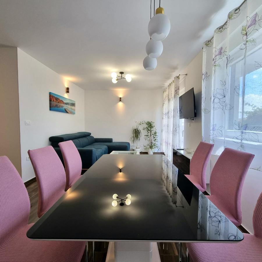 Apartments Happiness 特罗吉尔 外观 照片