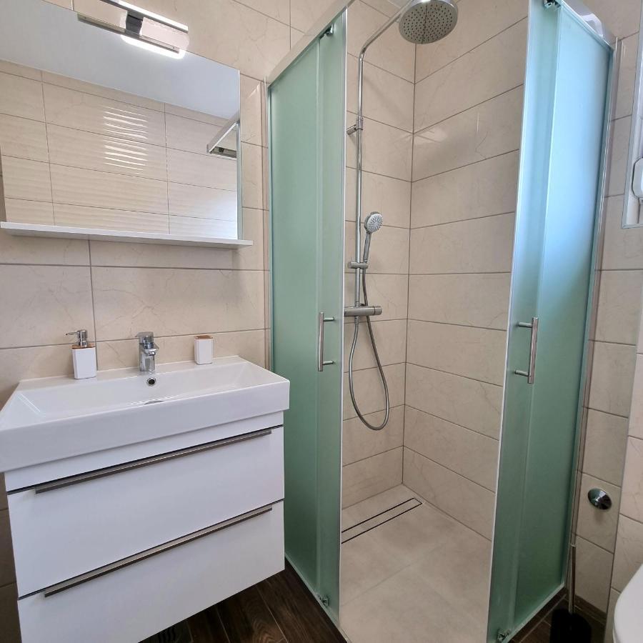 Apartments Happiness 特罗吉尔 外观 照片