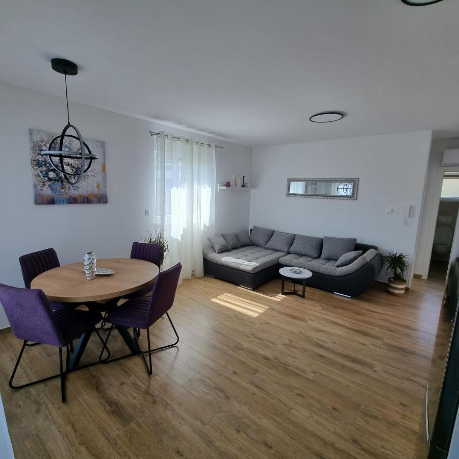 Apartments Happiness 特罗吉尔 外观 照片